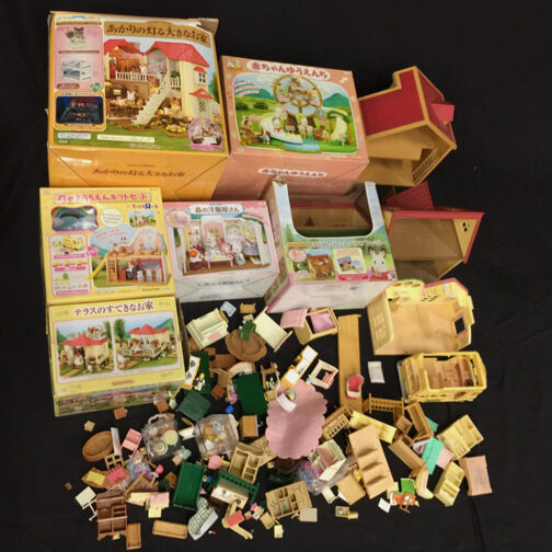シルバニアファミリー あかりの灯る大きなお家 テラスのすてきなお家 森の洋服屋さん 等 大量 まとめセット
